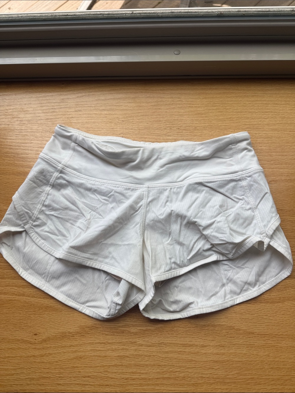 lululemon athletica White Speed Up Running Shorts size 2
